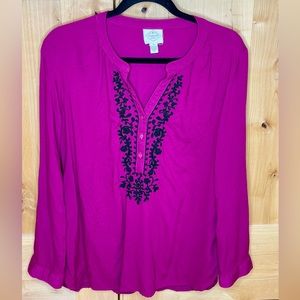 St. John’s Bay embroidered front shirt